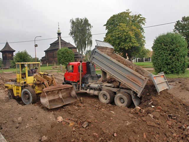 Park u kostela - Loučná Hora